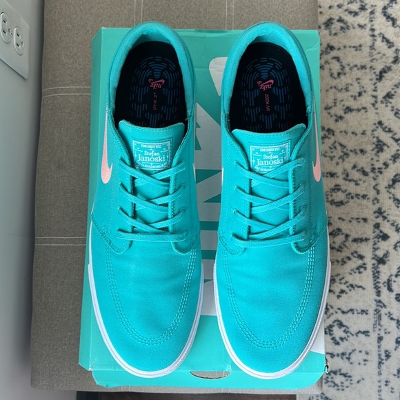 Nike SB Zoom Janoski Canvas RM ‘Cabana’ 15 - Picture 2 of 7